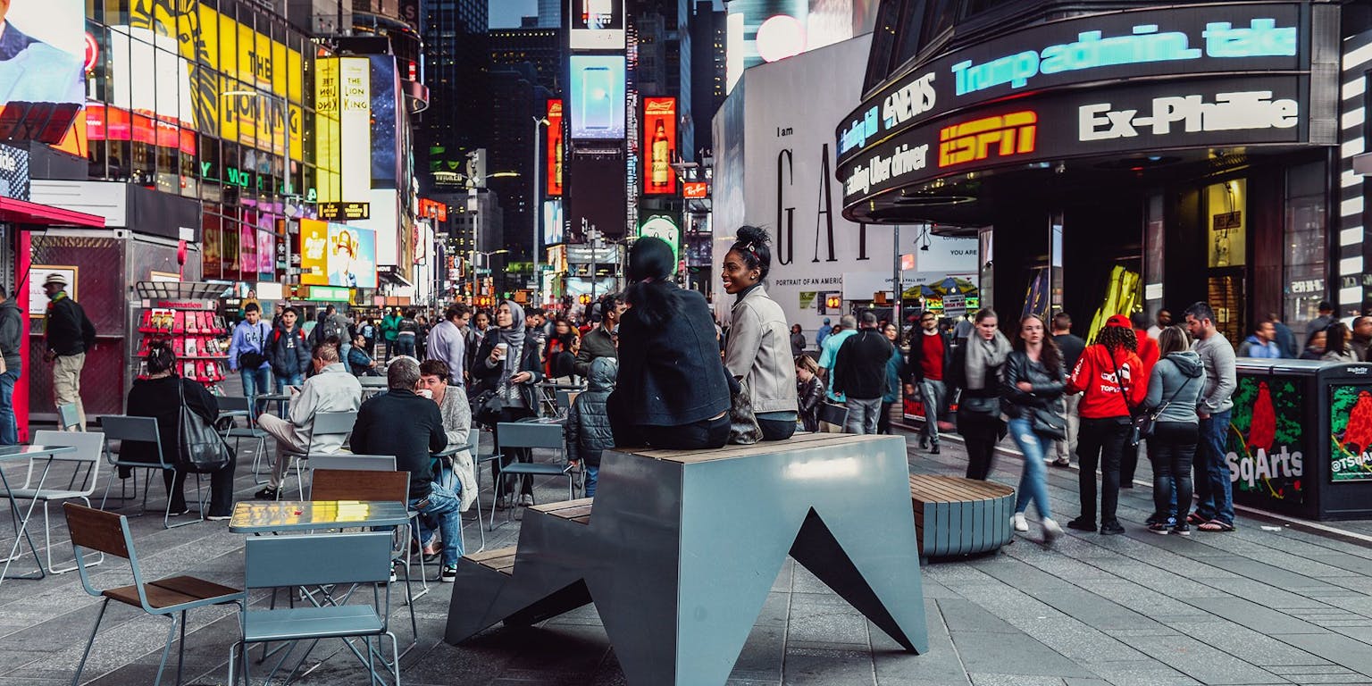 Vestre møbler på times square i New York, USA
